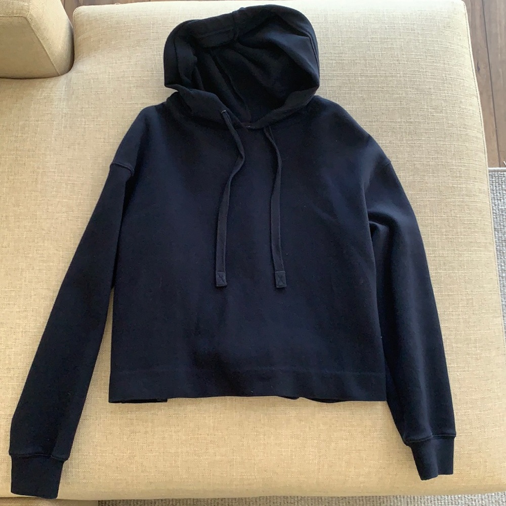 Vince women navy sweatshirt